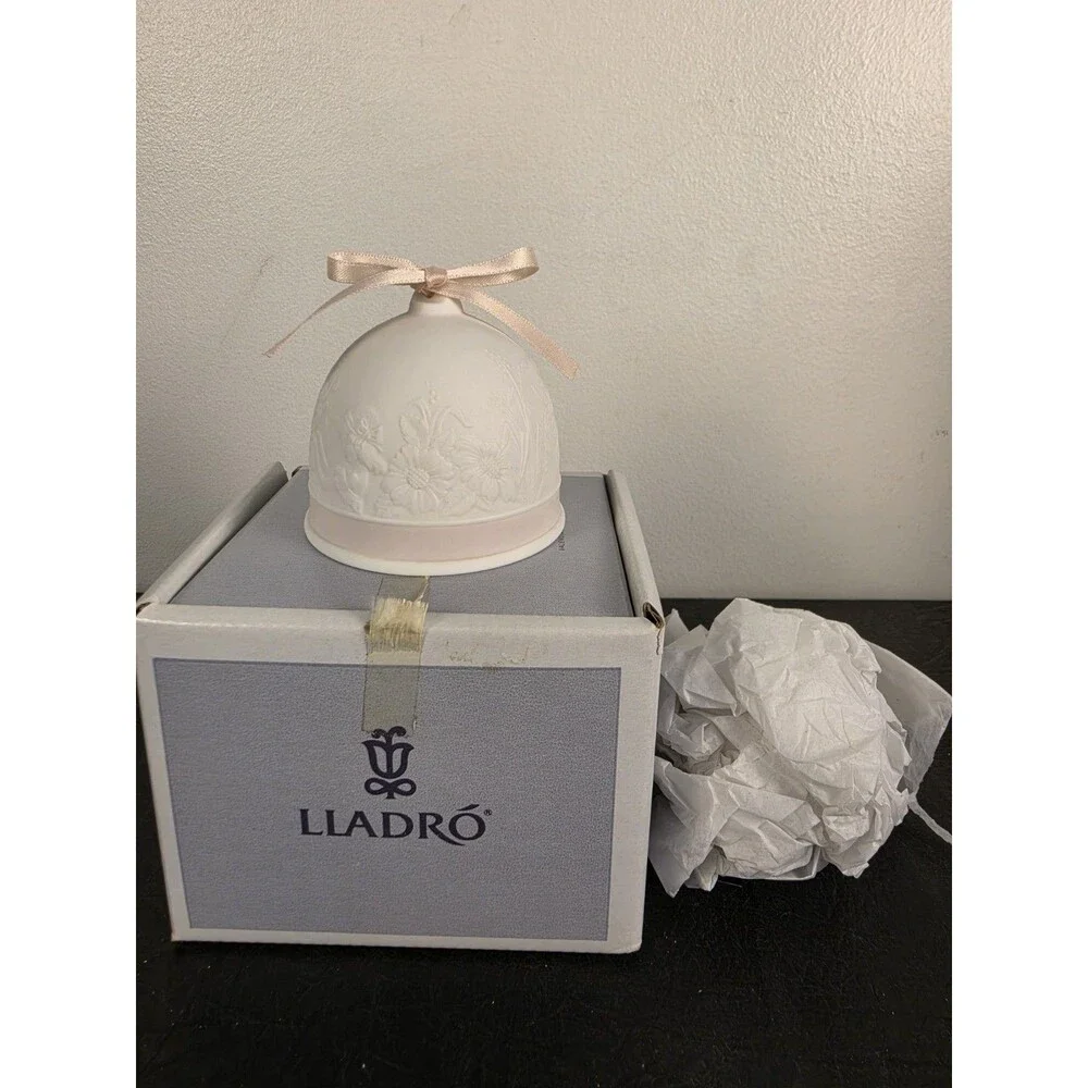 Lladro Figurine: 7613 Spring Bell (1991)